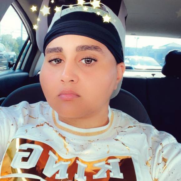 Meet your Posher, Danielle - Picture 1 of 1